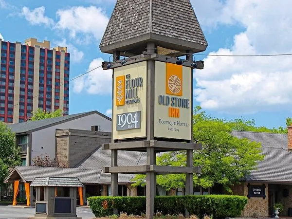 Old Stone Inn