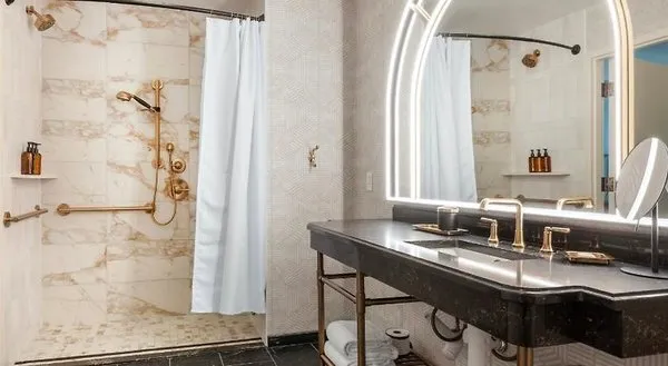 Omni Severin Hotel