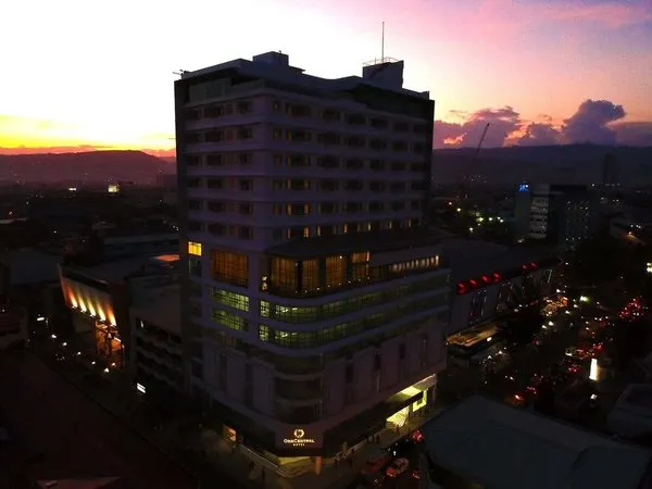 One Central Hotel