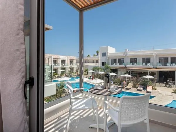 Oneiro Boutique Hotel
