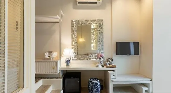 O'nya Phuket Hotel
