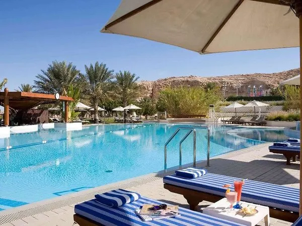Oryx Grand Hotel Jebel Hafeet