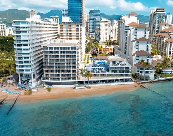 OUTRIGGER Reef Waikiki Beach Resort