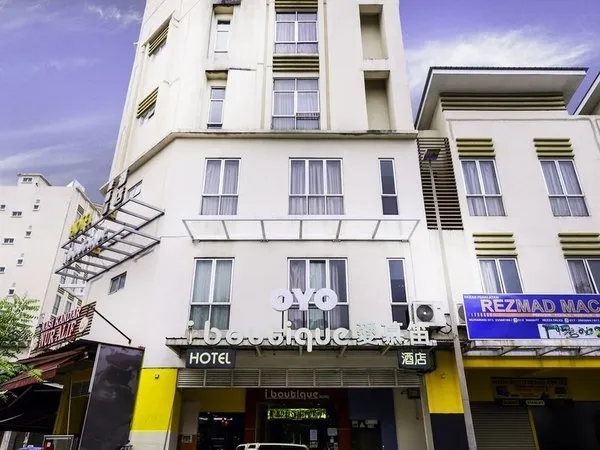 OYO 331 i Boutique Hotel