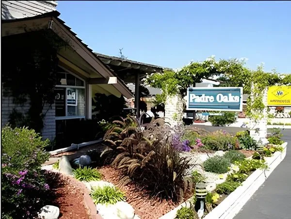 Padre Oaks Hotel