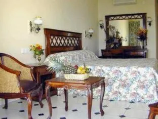 Palm Beach Hotel