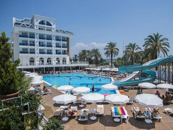 Palm World Resort & Spa Side