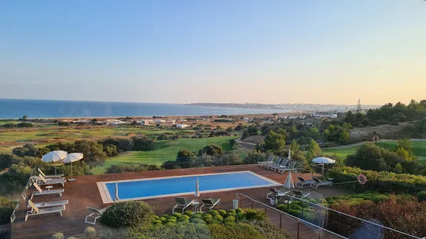 Palmares Beach House Hotel