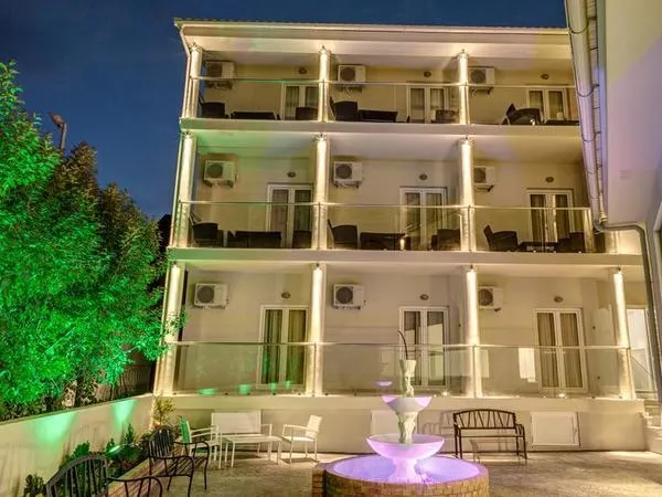 Palotel Luxury Hotel