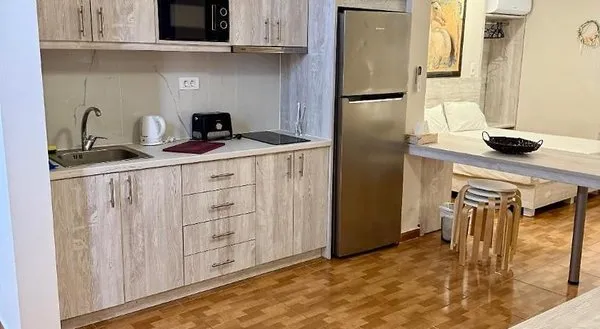 Paradise Apartments & Studios