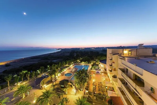 Paradise Beach Resort