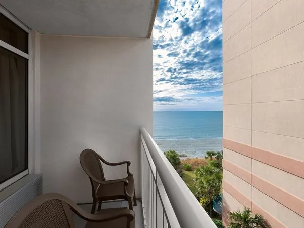 Paradise Oceanfront Resort