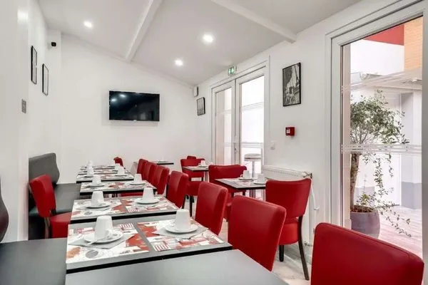 Paris Hotel