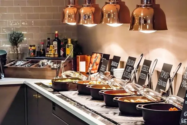 Park Inn by Radisson Oslo Airport Hotel West