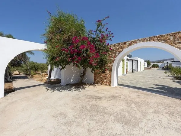 Paros Land Hotel