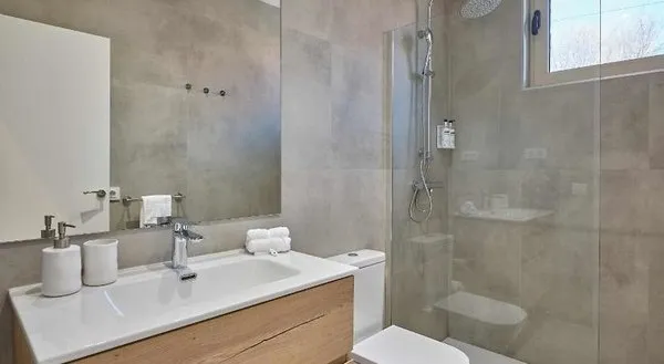 Paseo Suites Hotel
