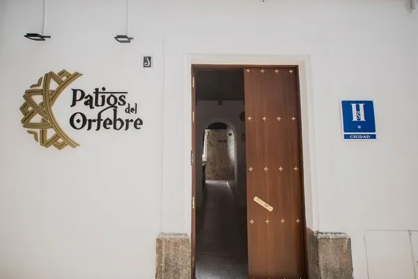 Patios Del Orfebre