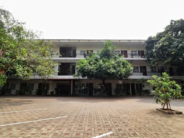 Pejaten Valley Residence