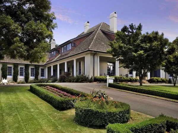 Peppers Manor House