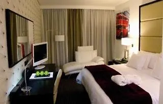 Pestana Chelsea Bridge