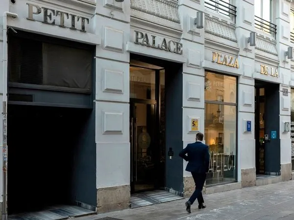 Petit Palace Plaza de la Reina