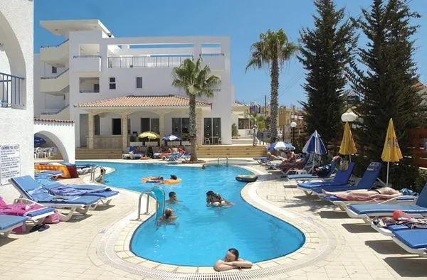 Petrosana Hotel Apts