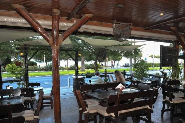 Pier Beach Hotel Apts