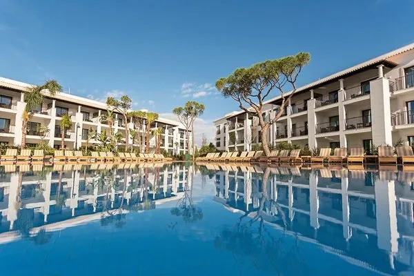 Pine Cliffs Resort - Gardens