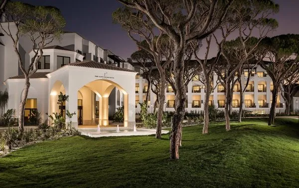 Pine Cliffs Resort - Ocean Suites, a Luxury Collection Resort & Spa