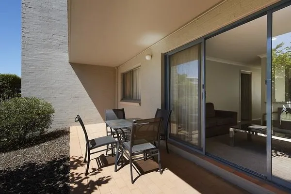 Pinnacle Apartments