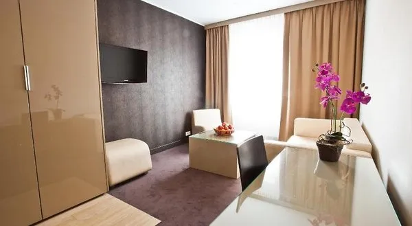 Platinum Palace Apartments