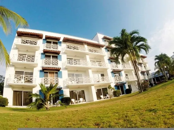 Playa Blanca Beach Resort