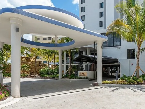 Pointe Estero Resort