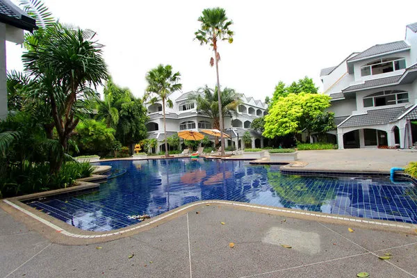 Pooh Beach Resort & Spa