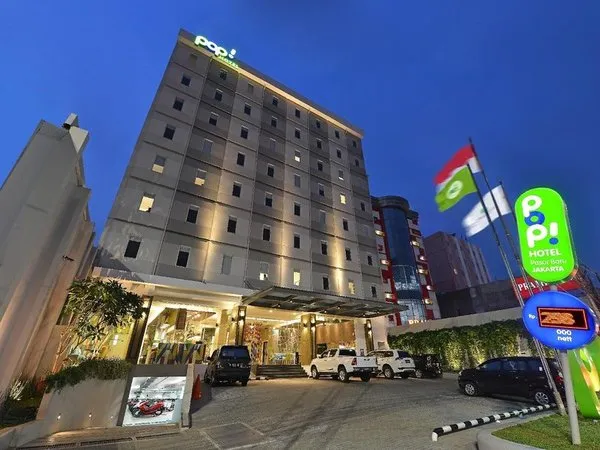 Pop Hotel Pasar Baru Jakarta