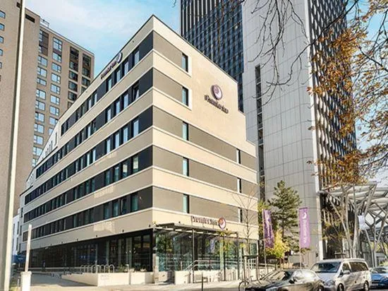 Premier Inn Frankfurt Westend Hotel