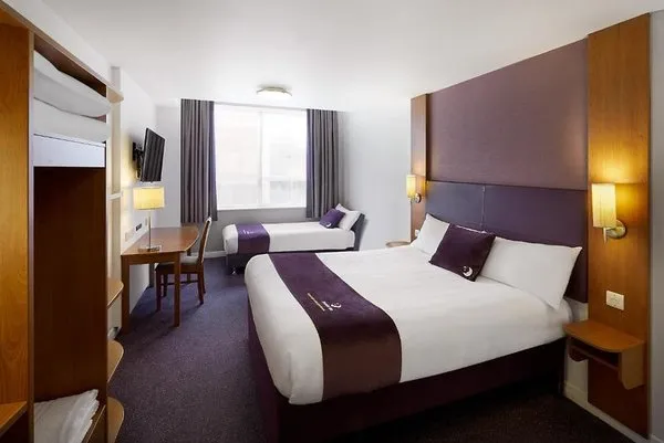 Premier Inn London Hayes, Heathrow (North A4020) hotel