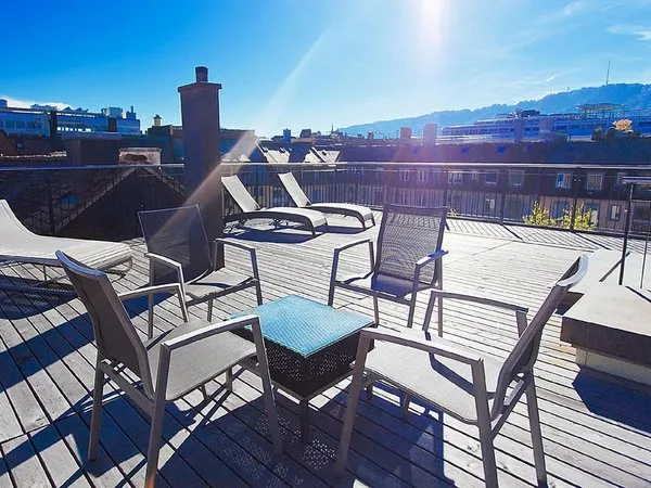 Premium Apartments by Livingdowntown