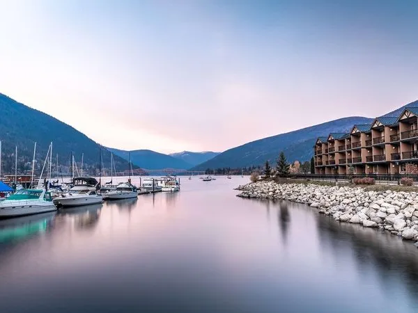 Prestige Lakeside Resort