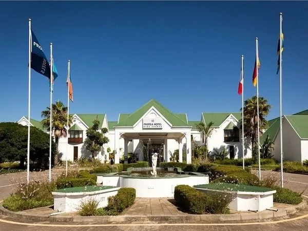 Protea Hotel George King George