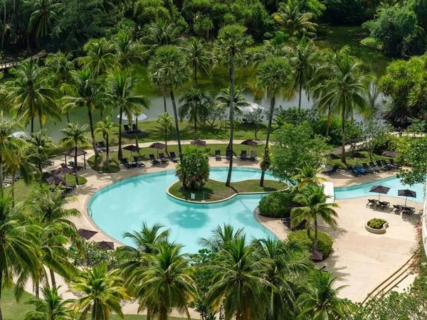 Pullman Phuket Karon Beach Resort