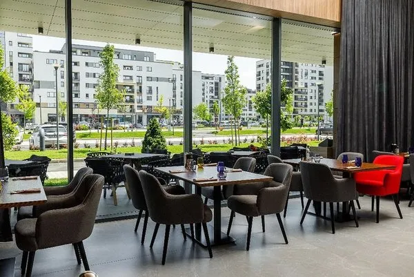Qosmo Brasov Hotel