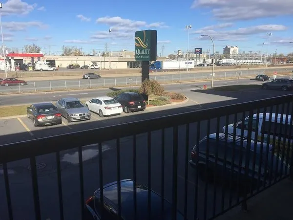 Quality Inn & Suites P.E. Trudeau Airport