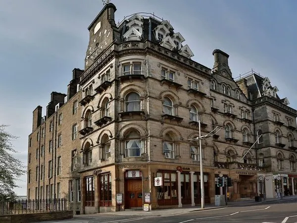 Queen's Hotel