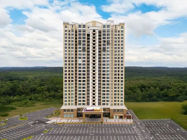 Quest Hotel Midport
