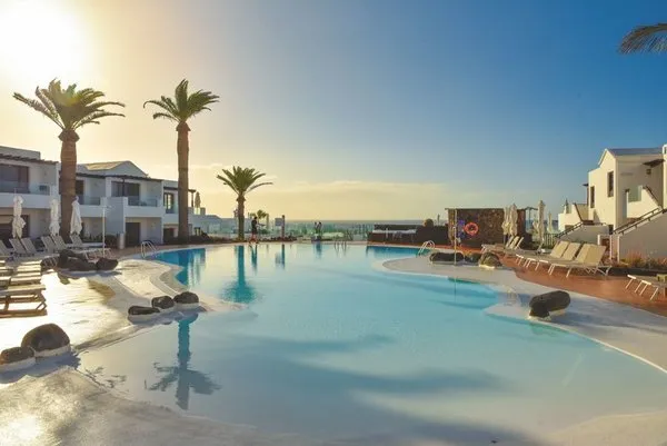 R2 Bahía Kontiki Beach Apartments