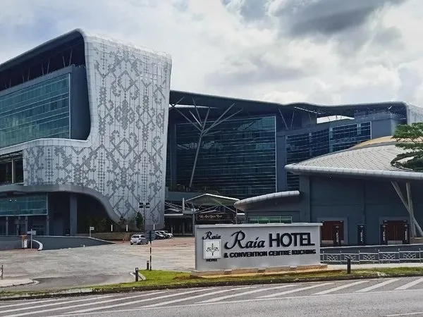 Raia Hotel & Convention Centre Kuching