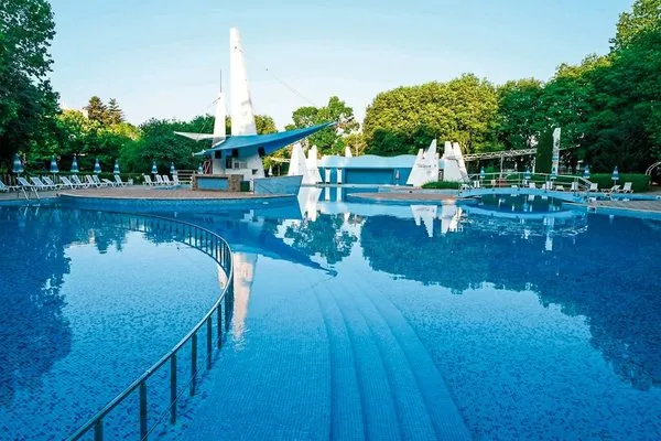 Ralitsa Aqua Club