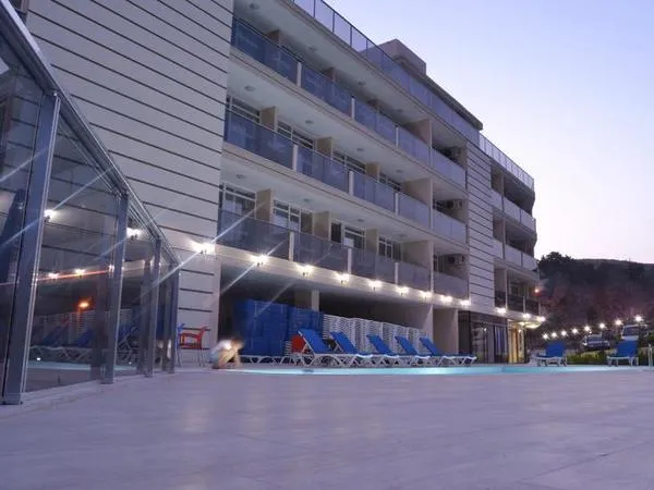 Ramada Hotel & Suites by Wyndham Kusadasi