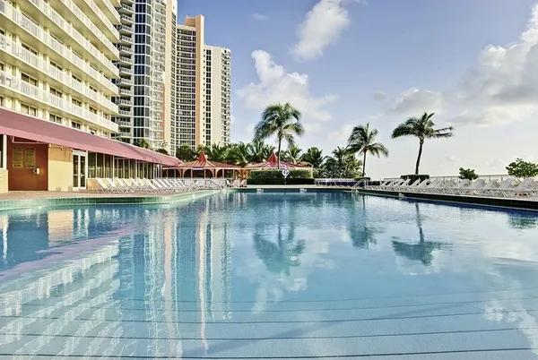Ramada Plaza by Wyndham Marco Polo Beach Resort
